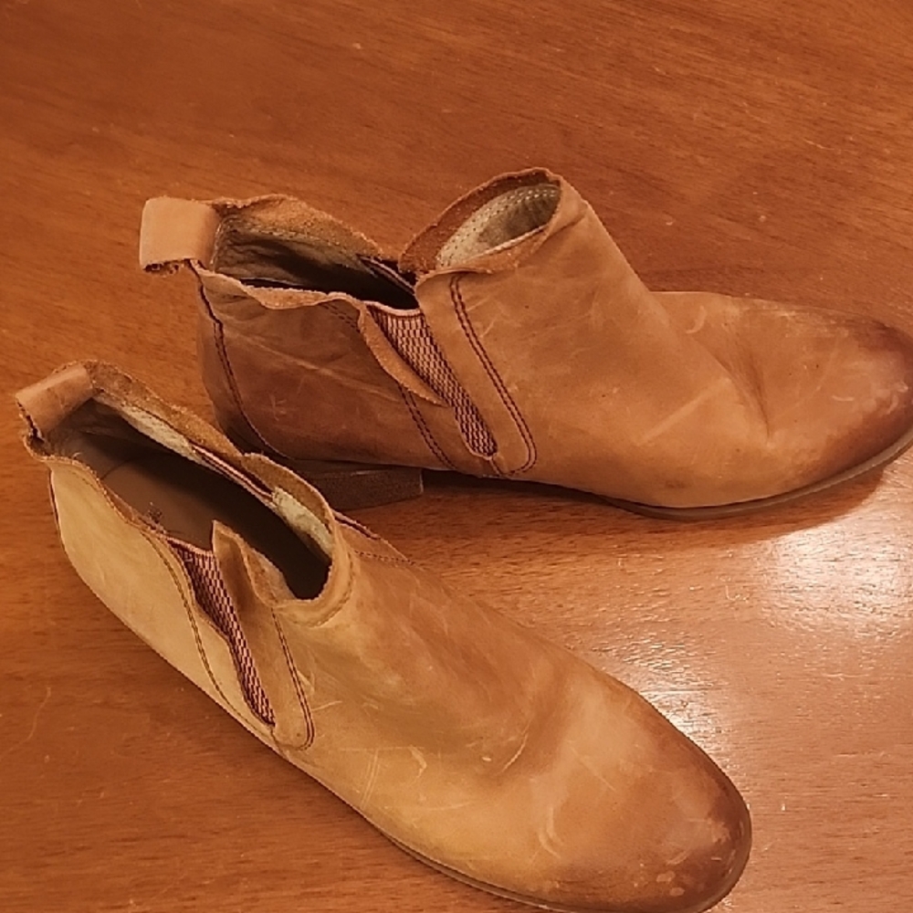 Kork-Ease Tan Ankle Booties with Suede Finish